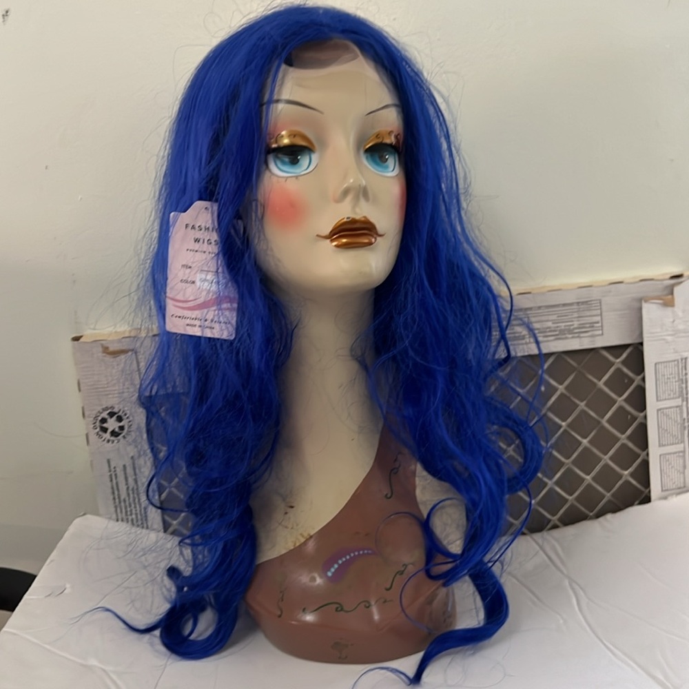 WIG Vibrant Blue‎ Fashion Wig 29in Long